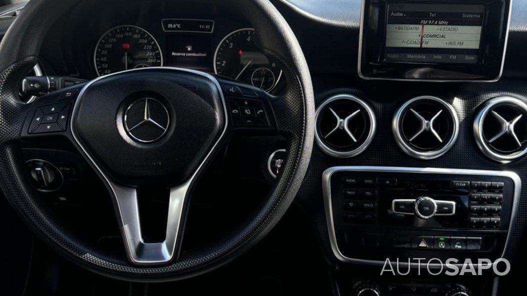 Mercedes-Benz Classe A 180 CDi BlueEfficiency Edition Style de 2015