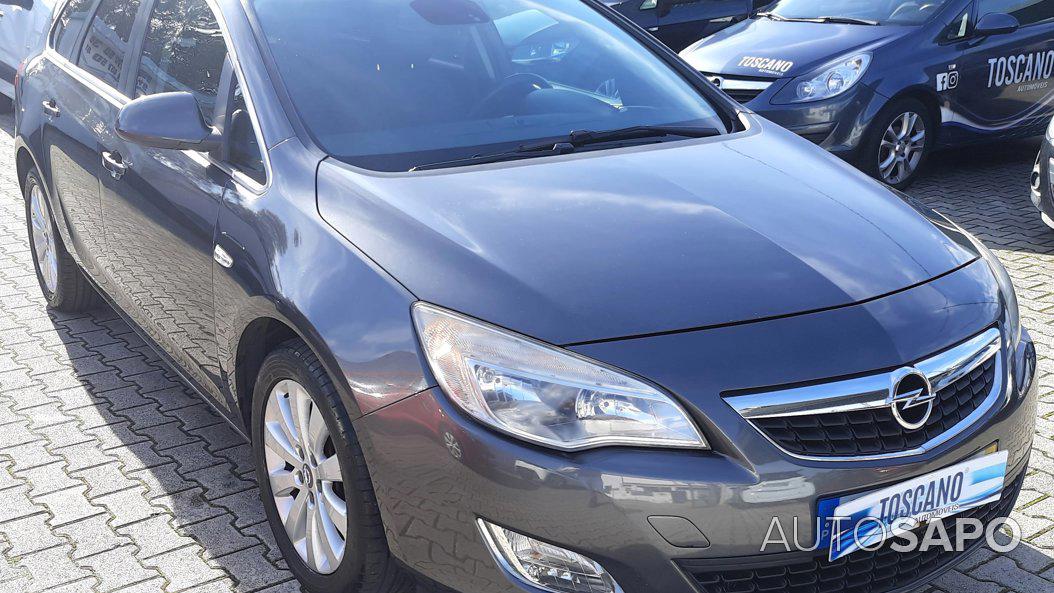 Opel Astra 1.7 CDTi Cosmo de 2011