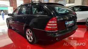 Mercedes-Benz Classe C de 2004