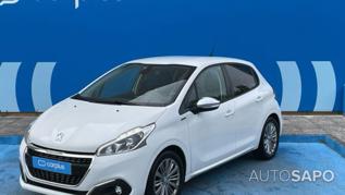 Peugeot 208 1.2 PureTech Life Signature de 2019