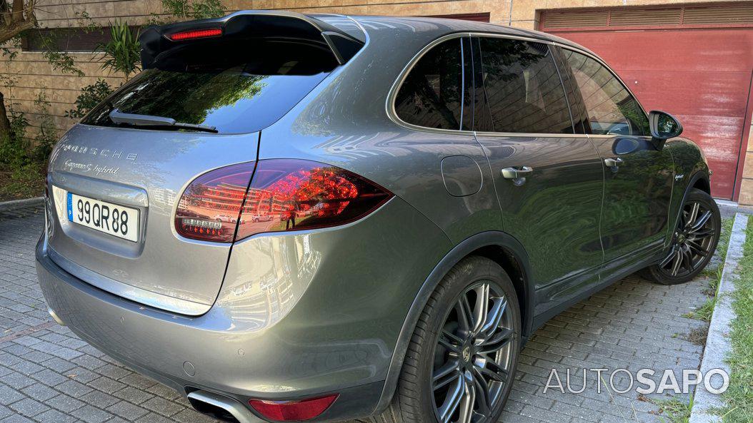 Porsche Cayenne Cayenne S Hybrid de 2011