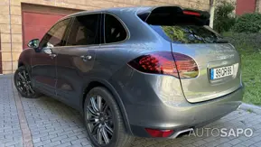 Porsche Cayenne Cayenne S Hybrid de 2011