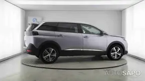 Peugeot 5008 de 2023