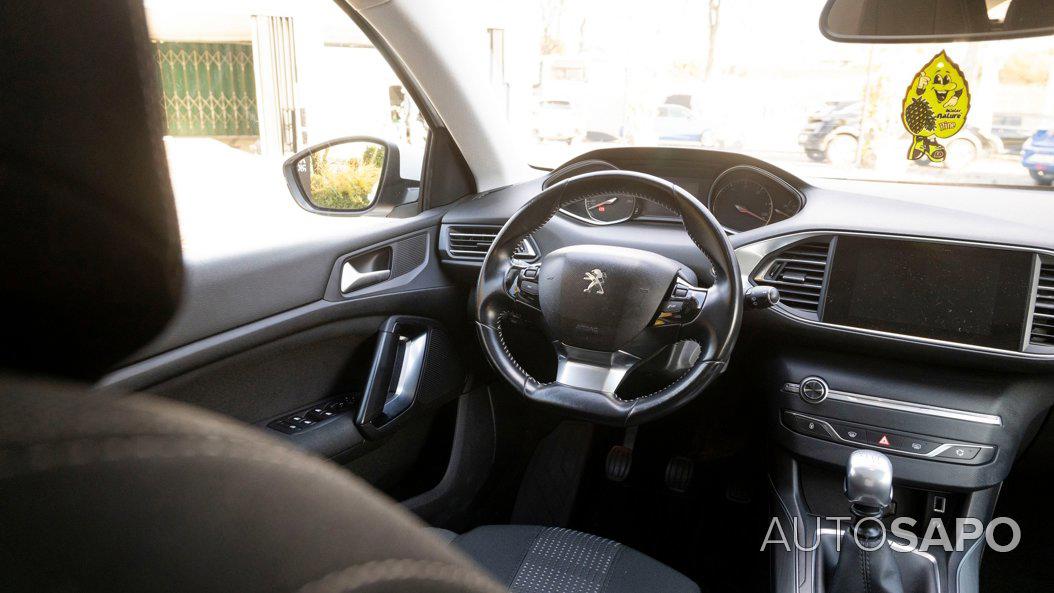 Peugeot 308 de 2015