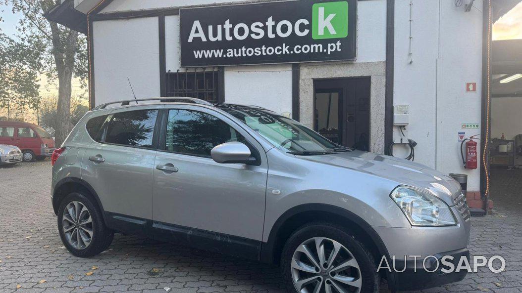 Nissan Qashqai 1.5 dCi Tekna Sport 18 de 2010