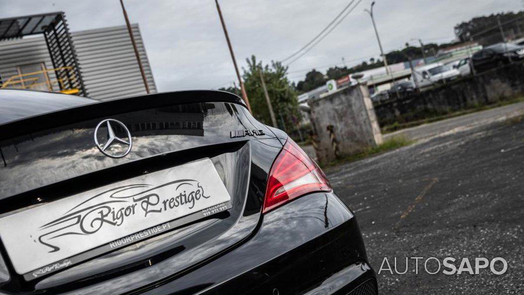 Mercedes-Benz Classe CLA 45 AMG 4-Matic de 2015