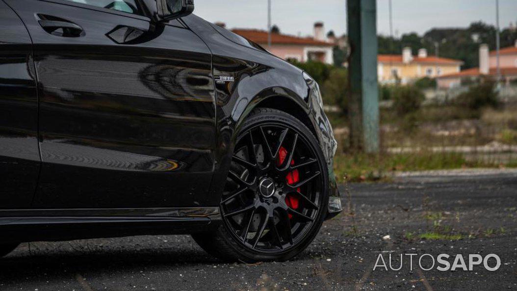 Mercedes-Benz Classe CLA 45 AMG 4-Matic de 2015