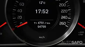 Volvo V40 Cross Country 1.5 T3 Momentum Geartronic de 2019