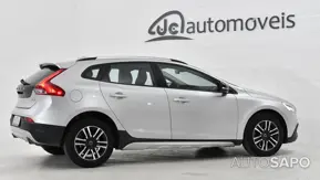 Volvo V40 Cross Country 1.5 T3 Momentum Geartronic de 2019