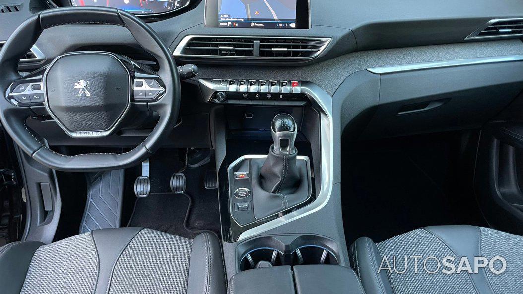 Peugeot 3008 1.2 PureTech Allure de 2019