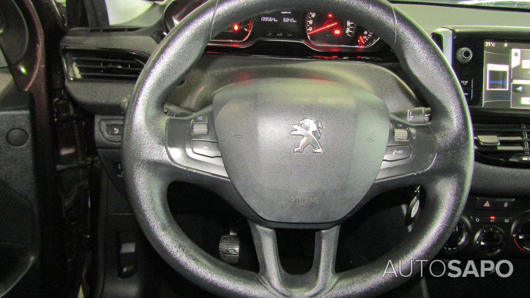 Peugeot 208 de 2012