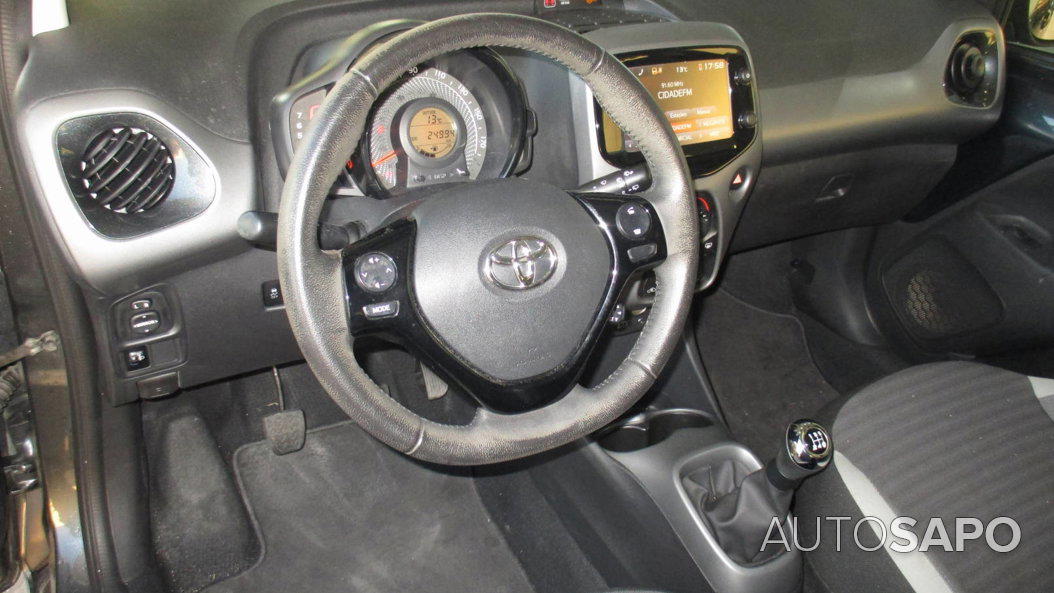 Toyota Aygo 1.0 X-Play+X-Touch de 2020