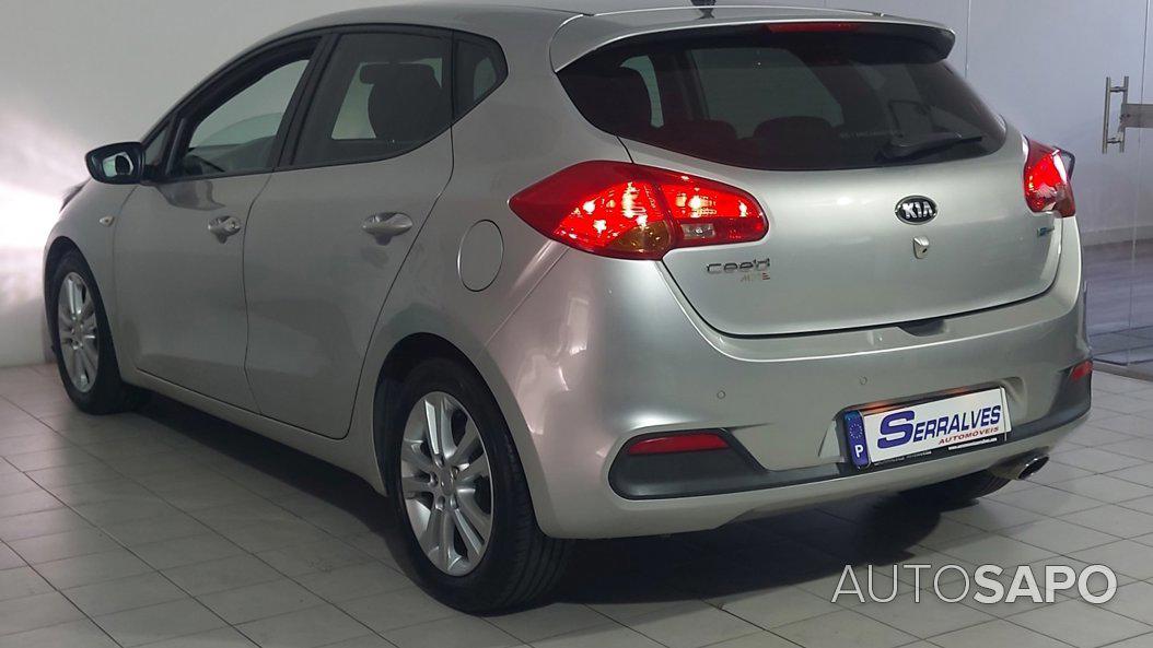 Kia Ceed 1.6 CRDi More Edition de 2014