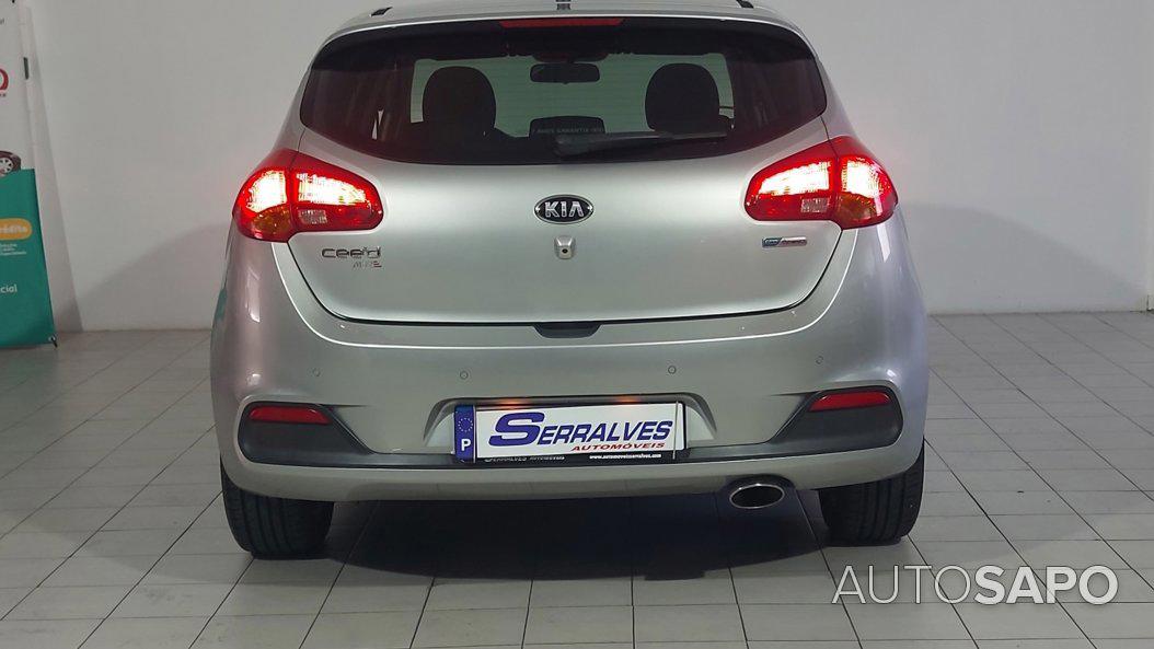 Kia Ceed 1.6 CRDi More Edition de 2014