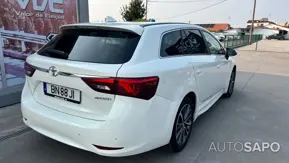 Toyota Avensis de 2016