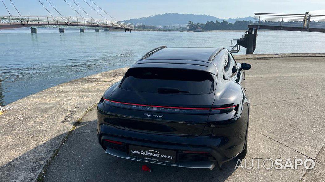 Porsche Taycan Cross Turismo 4S de 2022