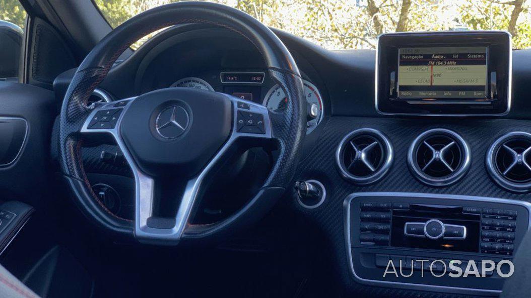 Mercedes-Benz Classe A 180 d AMG Line Aut. de 2015