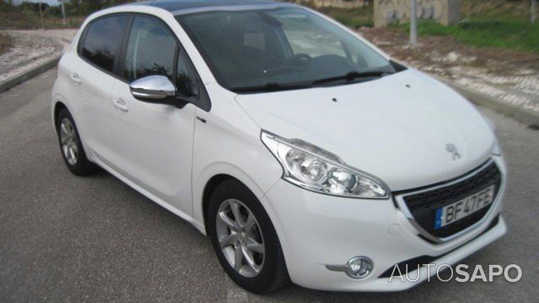 Peugeot 208 de 2015