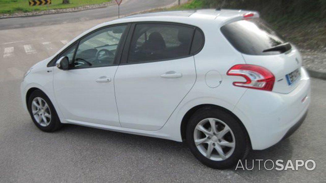 Peugeot 208 de 2015