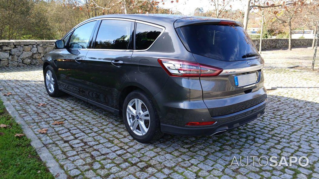 Ford S-Max 2.0 TDCi Titanium 7L de 2015