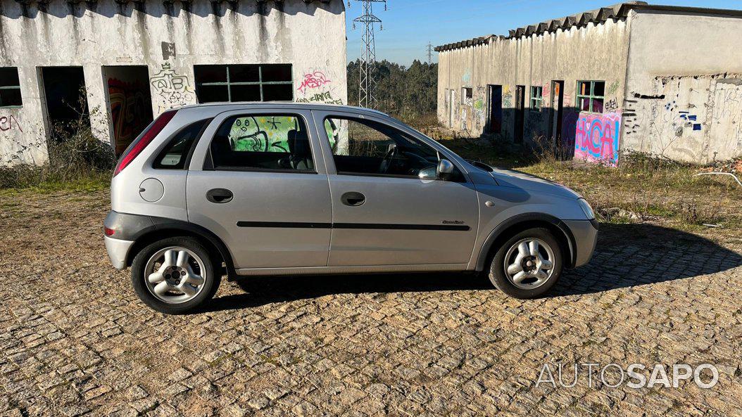 Opel Corsa 1.0 12V Confort de 2001