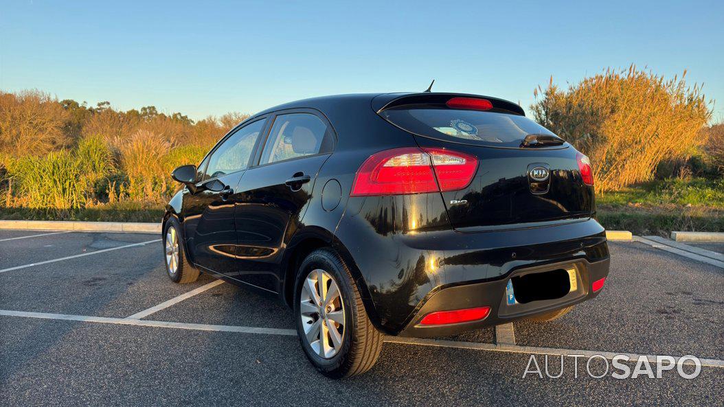 Kia Rio 1.2 CVVT LX de 2012