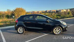 Kia Rio 1.2 CVVT LX de 2012