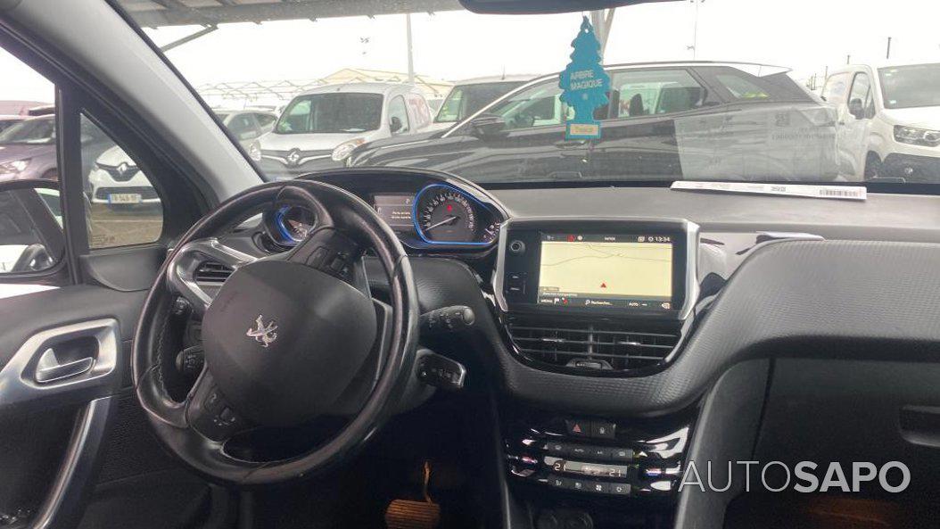 Peugeot 2008 1.2 PureTech Allure EAT6 de 2019