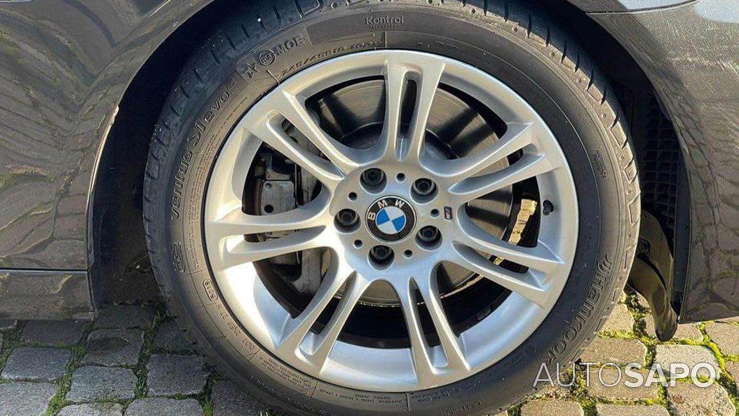 BMW Série 5 525 d Pack M Auto de 2013