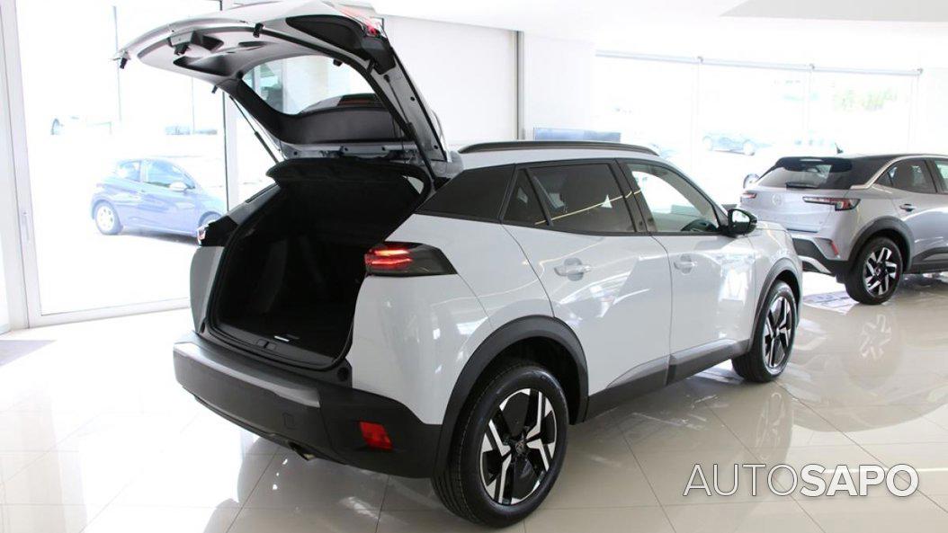 Peugeot 2008 1.2 PureTech Allure EAT8 de 2024