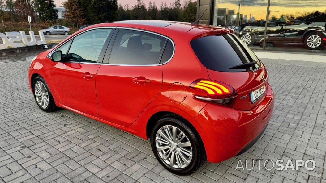 Peugeot 208 1.2 PureTech Allure de 2017