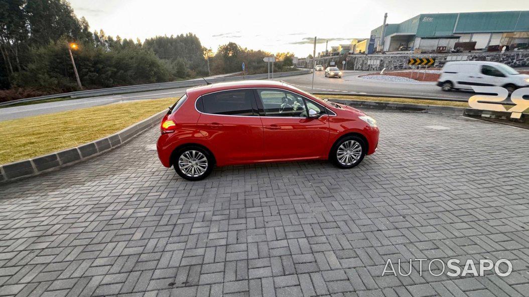 Peugeot 208 1.2 PureTech Allure de 2017