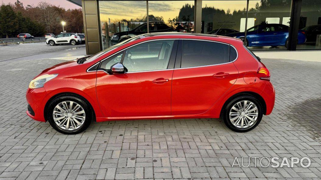 Peugeot 208 1.2 PureTech Allure de 2017