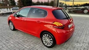 Peugeot 208 1.2 PureTech Allure de 2017