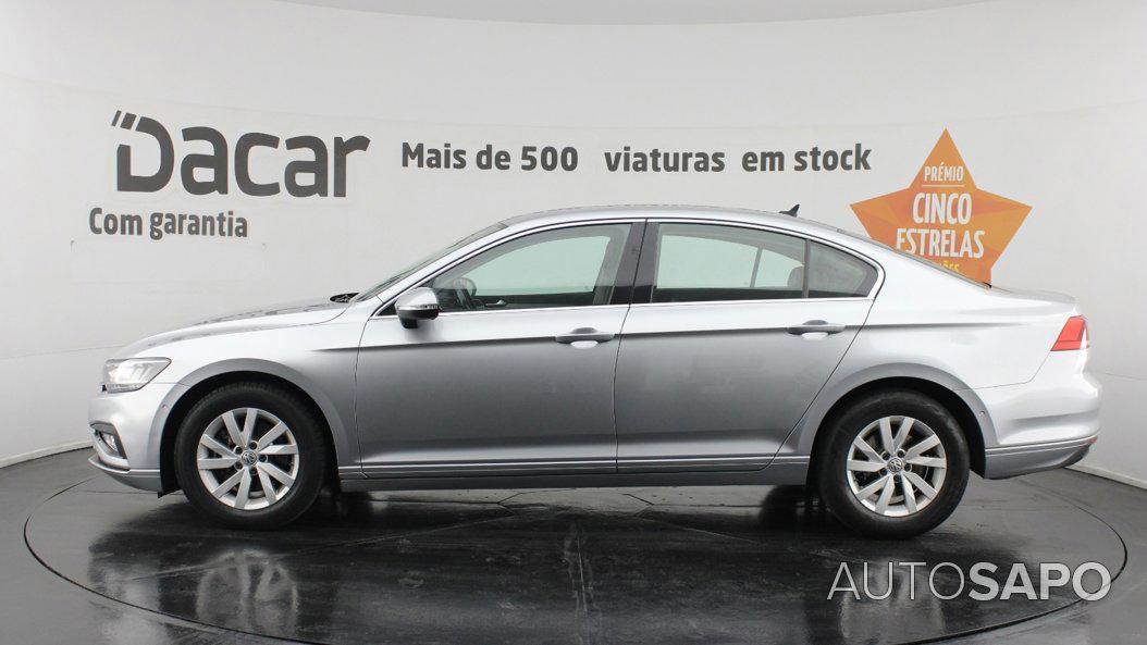 Volkswagen Passat 1.5 TSI Confortline DSG de 2020