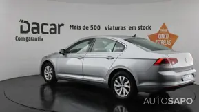 Volkswagen Passat 1.5 TSI Confortline DSG de 2020