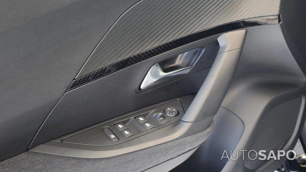 Peugeot 2008 1.2 PureTech Style de 2024