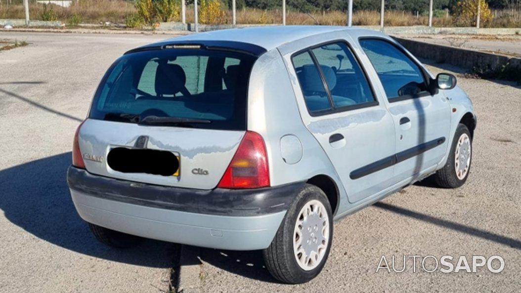 Renault Clio 1.2 RN de 2000