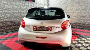 Peugeot 208 de 2015