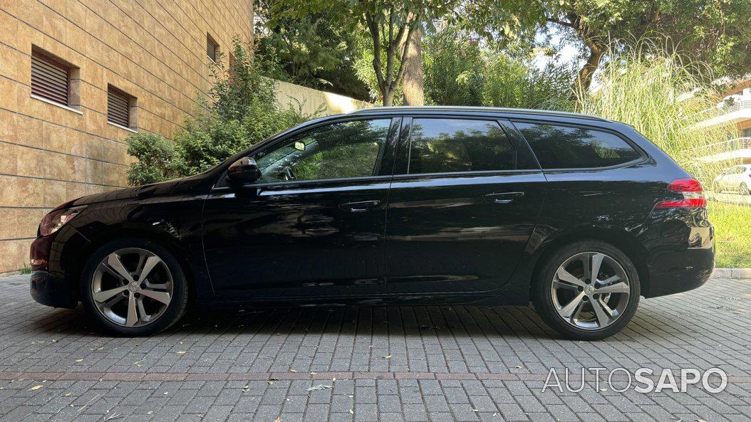 Peugeot 308 1.6 BlueHDi Active J17 de 2016