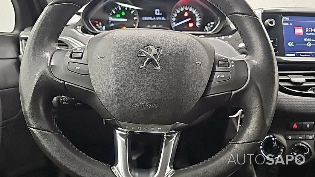 Peugeot 2008 1.2 PureTech Style de 2018