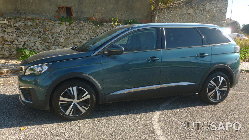 Peugeot 5008 1.2 PureTech Allure Pack EAT8 de 2017