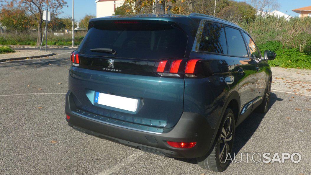 Peugeot 5008 1.2 PureTech Allure Pack EAT8 de 2017