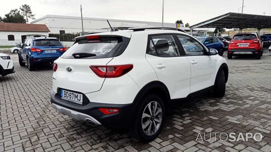 Kia Stonic 1.2 CVVT LX de 2021