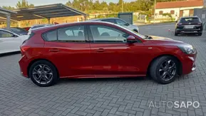 Ford Focus 1.0 EcoBoost MHEV ST-Line de 2021