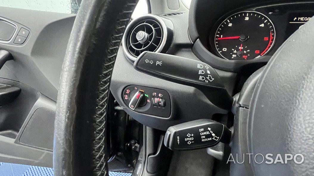 Audi A1 1.6 TDi Sport S-Tronic de 2012