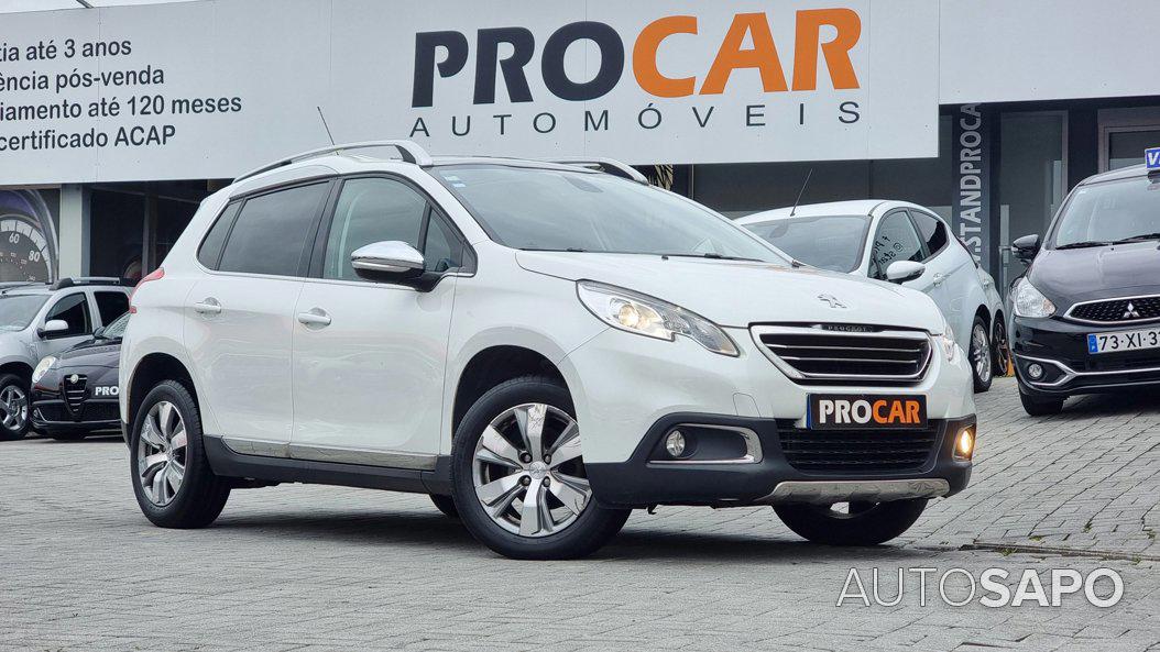 Peugeot 2008 1.2 PureTech Style de 2013