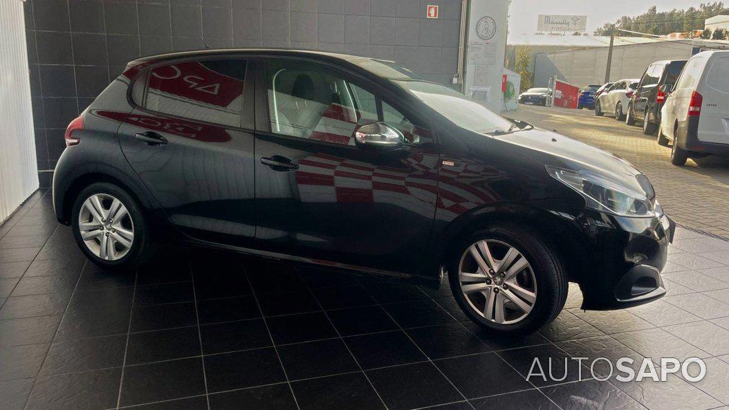 Peugeot 208 1.2 PureTech Style de 2016