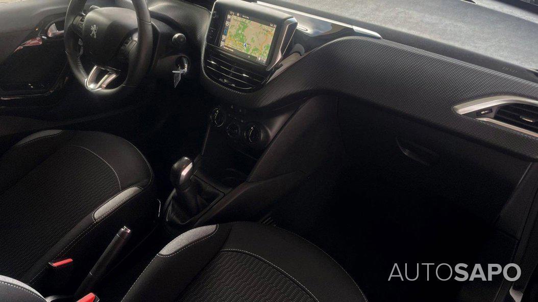 Peugeot 208 1.2 PureTech Style de 2016