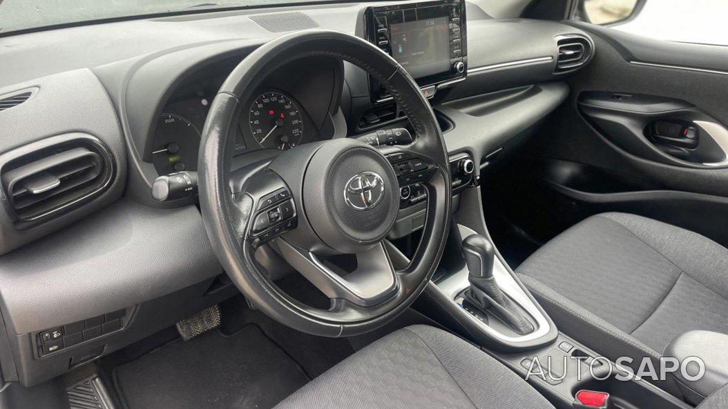 Toyota Yaris 1.5 HSD Comfort de 2022